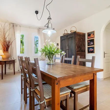 Holiday home Hauzify I Casa Tamariu